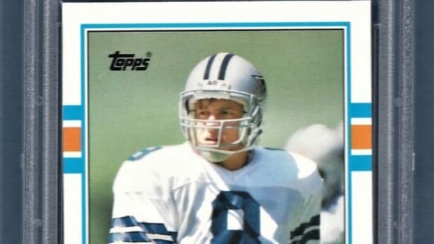 1989 Topps Traded Troy Aikman Cowboys #70T Rookie PSA 10 #21363562  (HOF 2006)