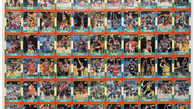 1986 Fleer Basketball Uncut Sheet with 132 Card Complete Set_Heritage Auctions